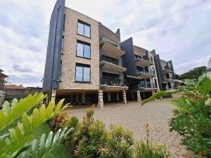 3 bedroom Apartment Block Apartment for rent luzira road Kampala Central