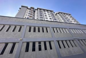 2 bedroom Rooms Flat&Apartment for sale OLA petrol station via Kabarnet Road Ngong Rd Nairobi