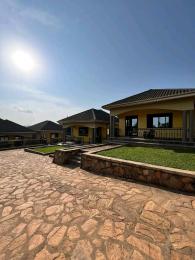 2 bedroom Bungalow Apartment for rent Mutundwe  Mengo Kampala Central