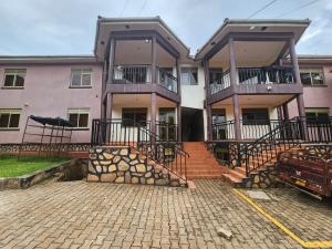 4 bedroom Apartment for rent Kananura road, Makindye Kampala Central