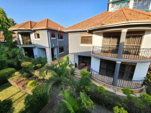 3 bedroom Apartment for rent Bukasa road Makindye Kampala Central
