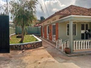 3 bedroom Apartment Block Apartment for rent Naalya road Kampala Central