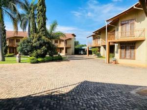 4 bedroom Apartment Block Apartment for rent Naguru road Kampala Central