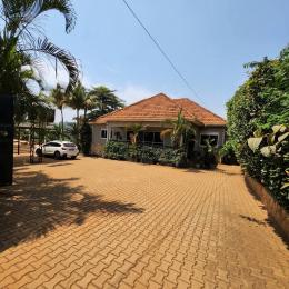 3 bedroom Bungalow Apartment for rent Najjera road  Wakiso Central