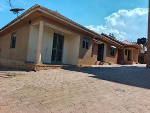 2 bedroom Apartment Block Apartment for rent namugongo road Wakiso Central