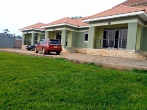 2 bedroom Apartment Block Apartment for rent namugongo road Wakiso Central