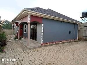 1 bedroom mini flat  Bungalow Apartment for rent namugongo road Wakiso Central