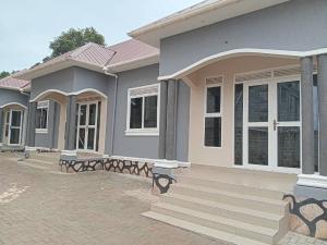1 bedroom mini flat  Apartment Block Apartment for rent namugongo road Wakiso Central