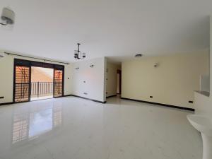 3 bedroom Apartment Block Apartment for rent Kyaliwajara road near kireka Kira Wakiso Central