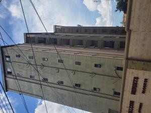 3 bedroom Apartment Block Apartment for rent Mawanda road.  Exactly on the main road.  Mulago Kampala Central