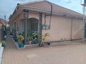 1 bedroom mini flat  Apartment Block Apartment for sale Kyaliwajjala road  Kampala Central Kampala Central