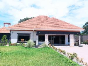 4 bedroom Villa for sale Namugongo road Kira Wakiso Central