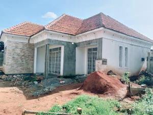 4 bedroom Bungalow Apartment for sale Namugongo road  Kampala Central Kampala Central