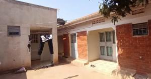 1 bedroom mini flat  Bungalow Apartment for sale Kyaliwajjara town  Kampala Central Kampala Central