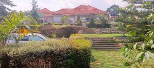 6 bedroom Villa for sale Nakwero Gayaza road  Gayaza Wakiso Central