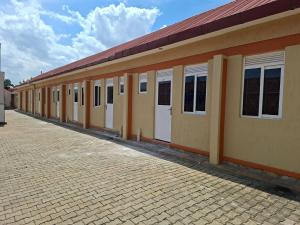 1 bedroom mini flat  Bungalow Apartment for rent Seeta road Kampala Central Kampala Central