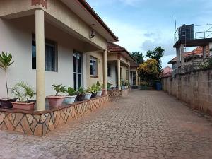 2 bedroom Bungalow Apartment for rent Naalya road Kampala Central