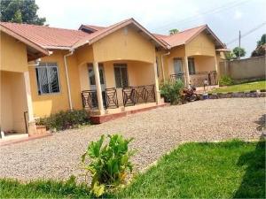 2 bedroom Apartment Block Apartment for rent Kasangati road Wakiso Central