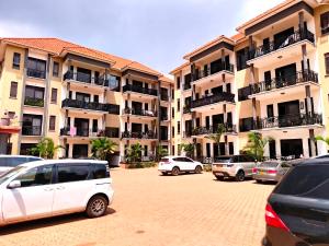 3 bedroom Apartment Block Apartment for rent kiwaatule road Kampala Central