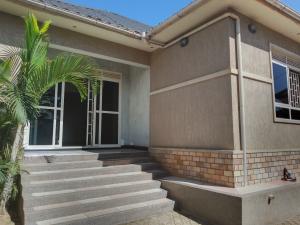 3 bedroom Villa for rent Najjera  Kira Wakiso Central