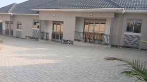 2 bedroom Bungalow Apartment for rent Namugongo Kira road  Kira Wakiso Central