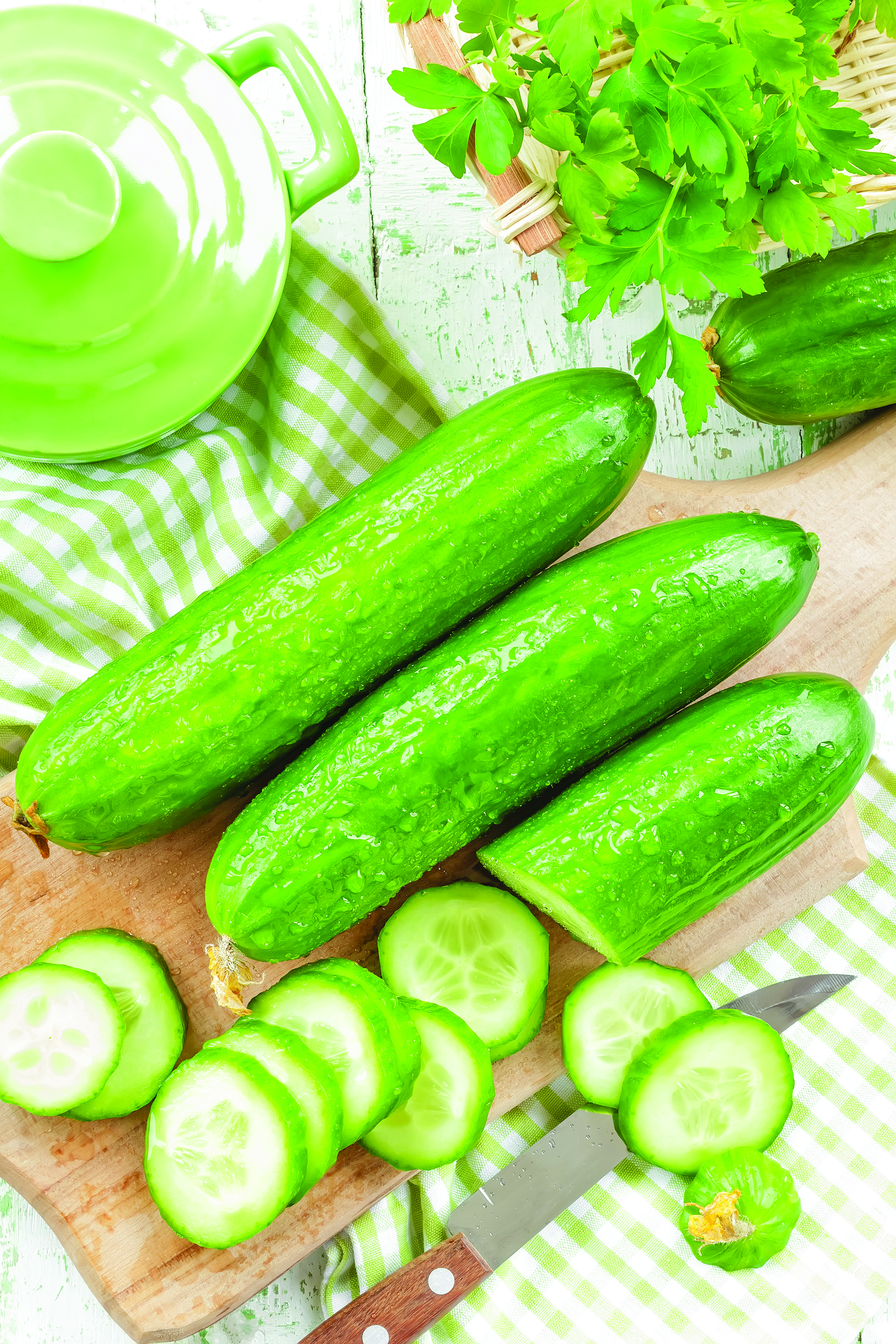 'Straight 8 Cucumber'