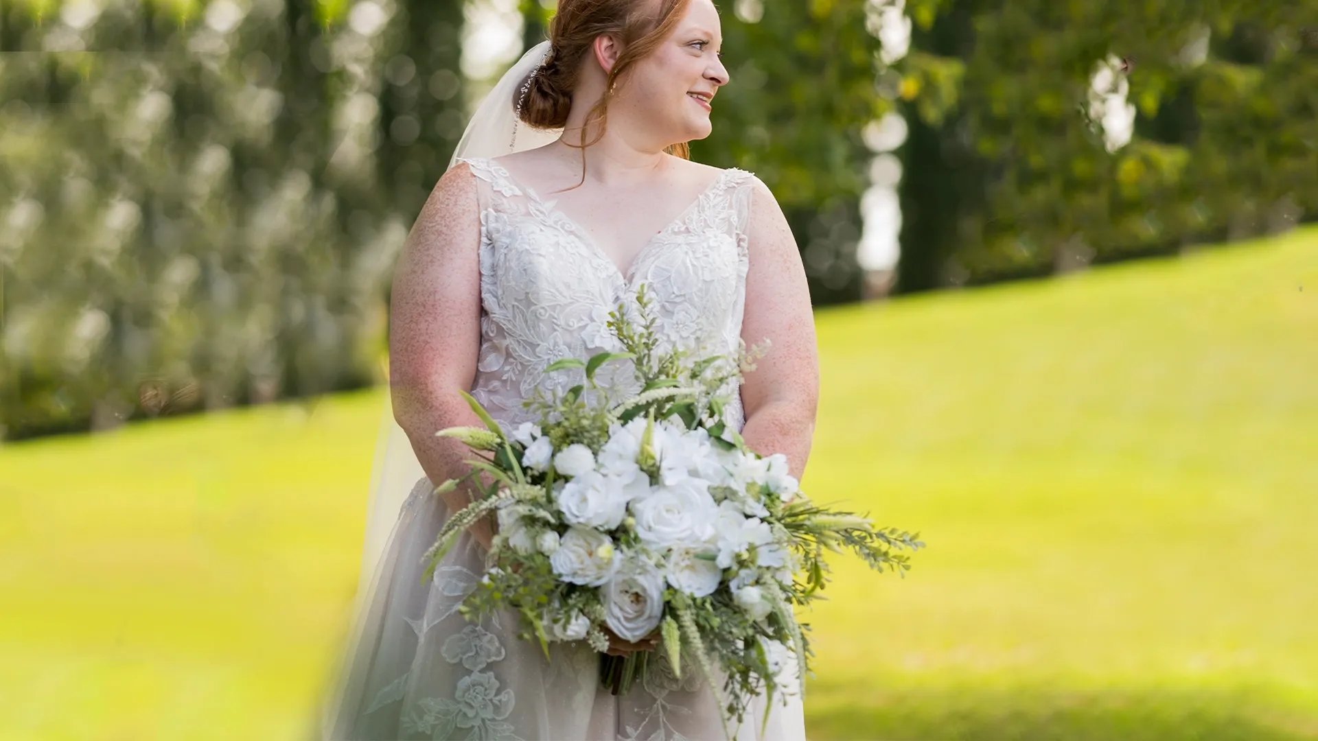 2025 Wedding Trends: Why Silk Flowers Are in Style This Year