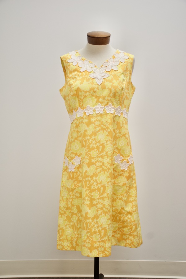 Exquisite Costumes:: Exquisite Costumes:: Rent Vintage 1960s Lilly Pulitzer  Shift Dress  Stand Out in Style!