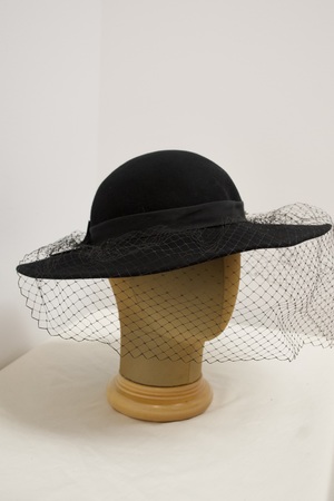 Vintage Black Wide Brim Netted Hat
