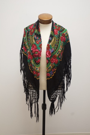 Women's Black and Floral Victorian Piano Shawl