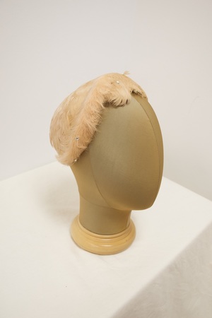 Vintage Peach Feathered Saddle Hat
