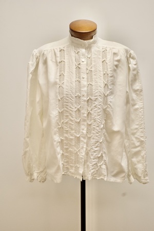 Victorian White Long Sleeved Blouse