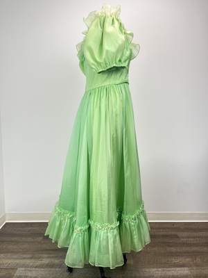 green emerald velvet dress Amazon.com: Yukale Women's Off The Shoulder Homecoming Dresses Satin Short  Party Dress Apple Green : Clothing, Shoes & Jewelry main image 1