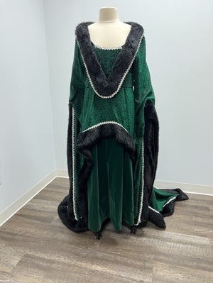Women's Renaissance Gown Green Velvet and Black Fur Mantle