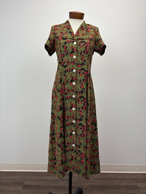 1930s Green Foliage and Holly Berry Print Dress