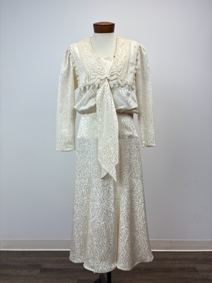1930s Ivory Jacquard Dress with Lace Trim and Self-Tie Detail
