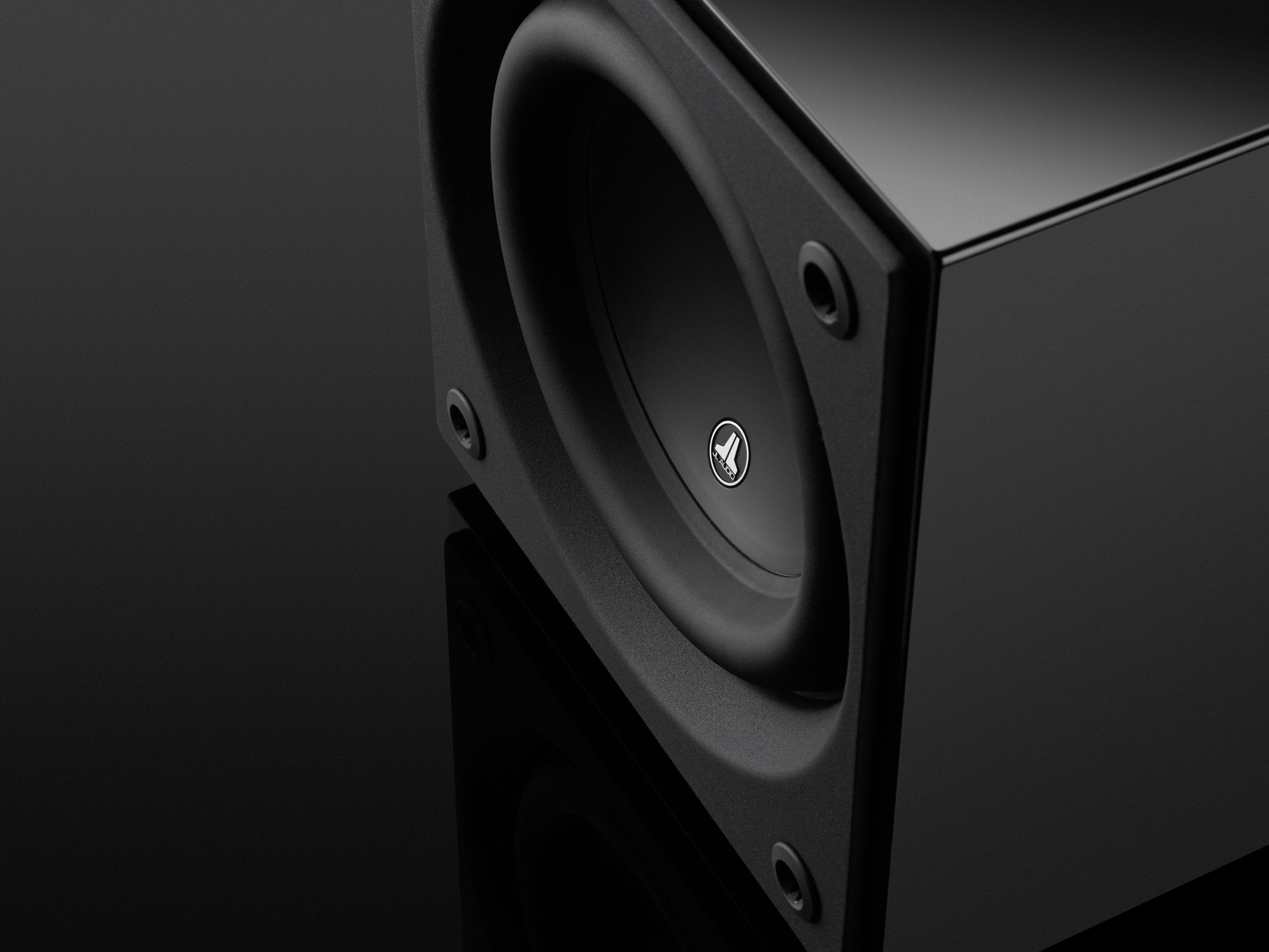 www.theabsolutesound.com