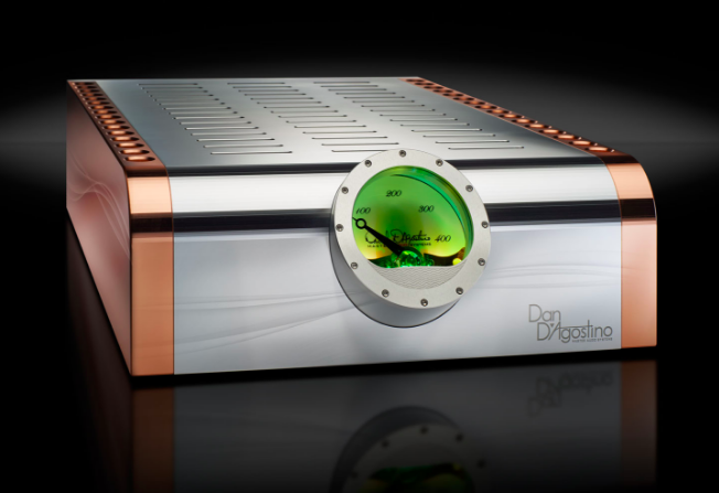 Dan D’Agostino Momentum M400 monoblock amplifier