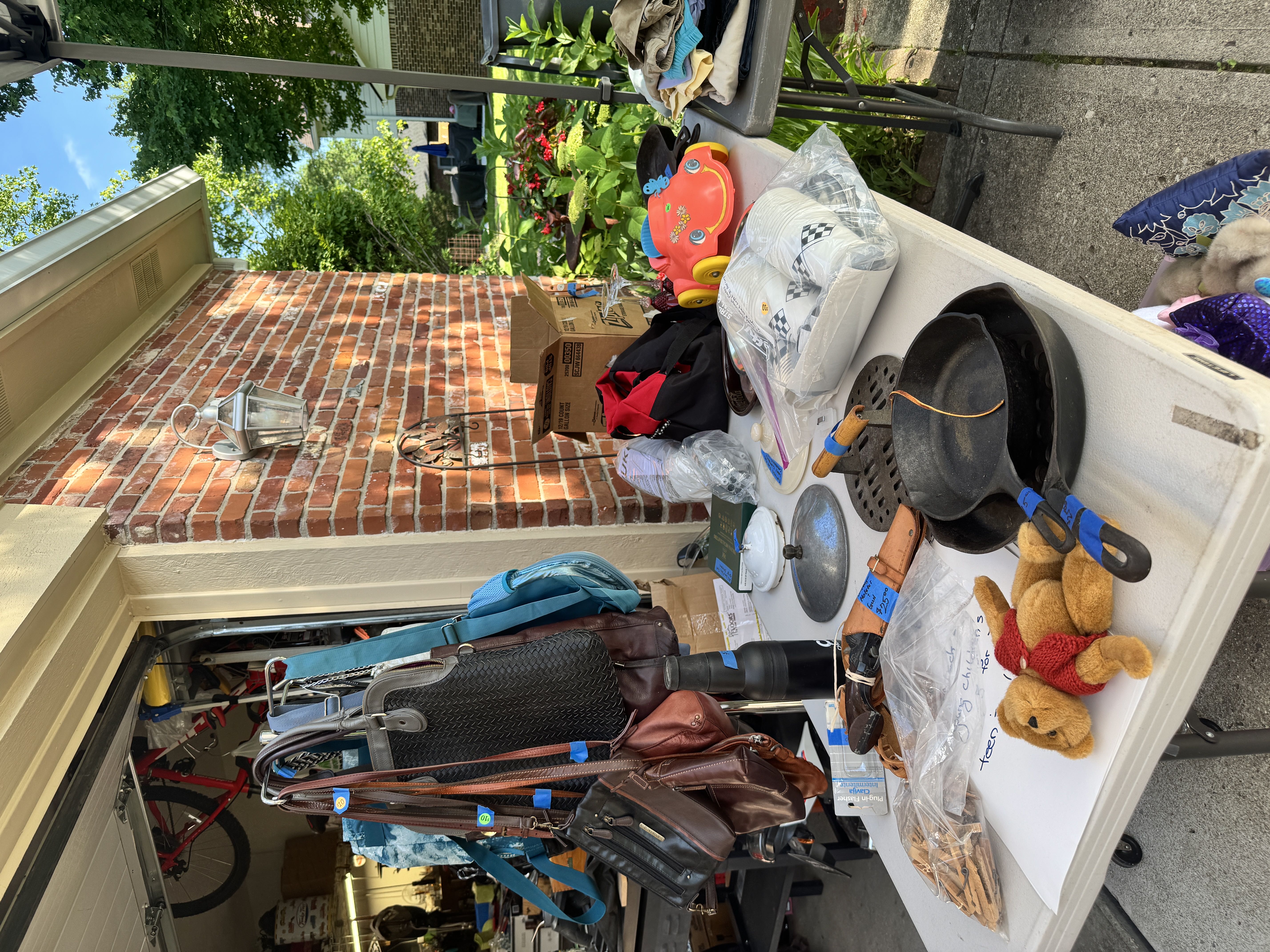 Neighborhood Sale/Garage Sale photo