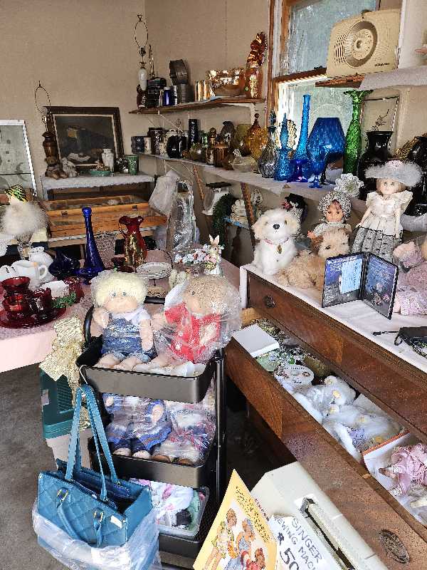Yard Sale photo