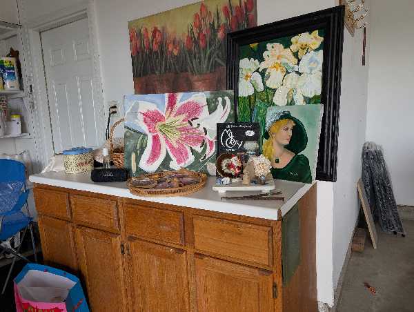 GARAGE SALE photo