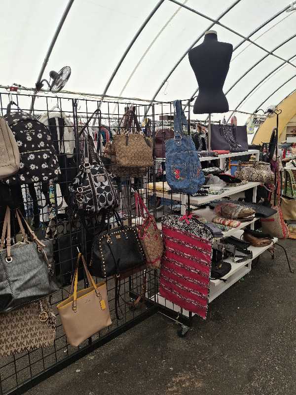 COMMUNITY YARDSALE photo