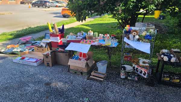 Yard Sale photo