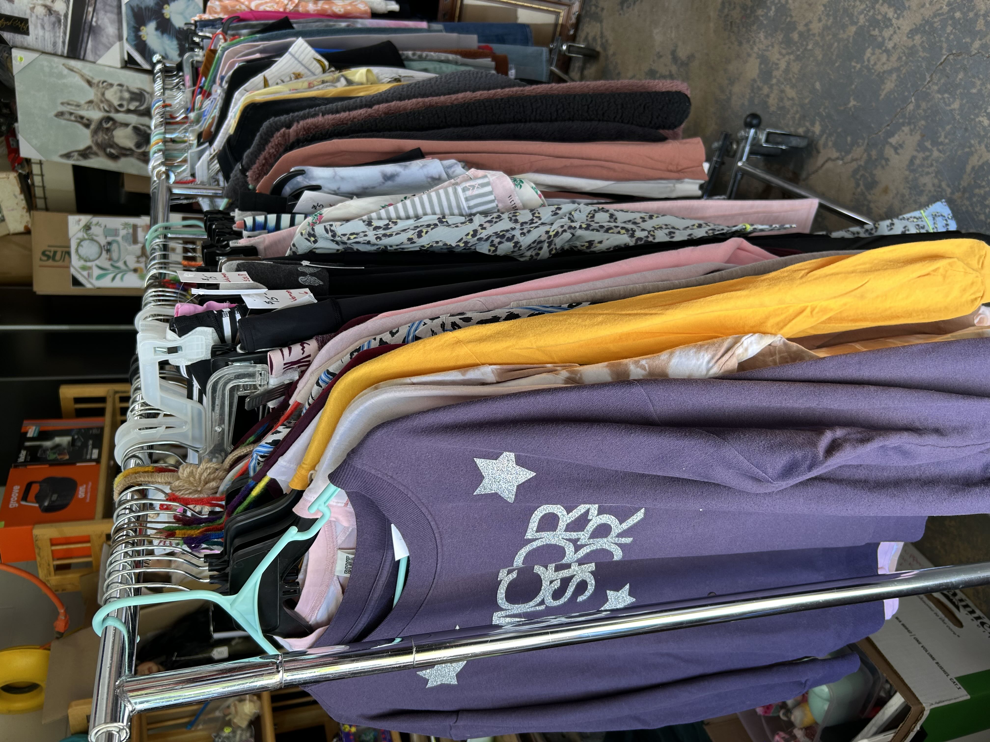 Multi Families Garage Sales photo