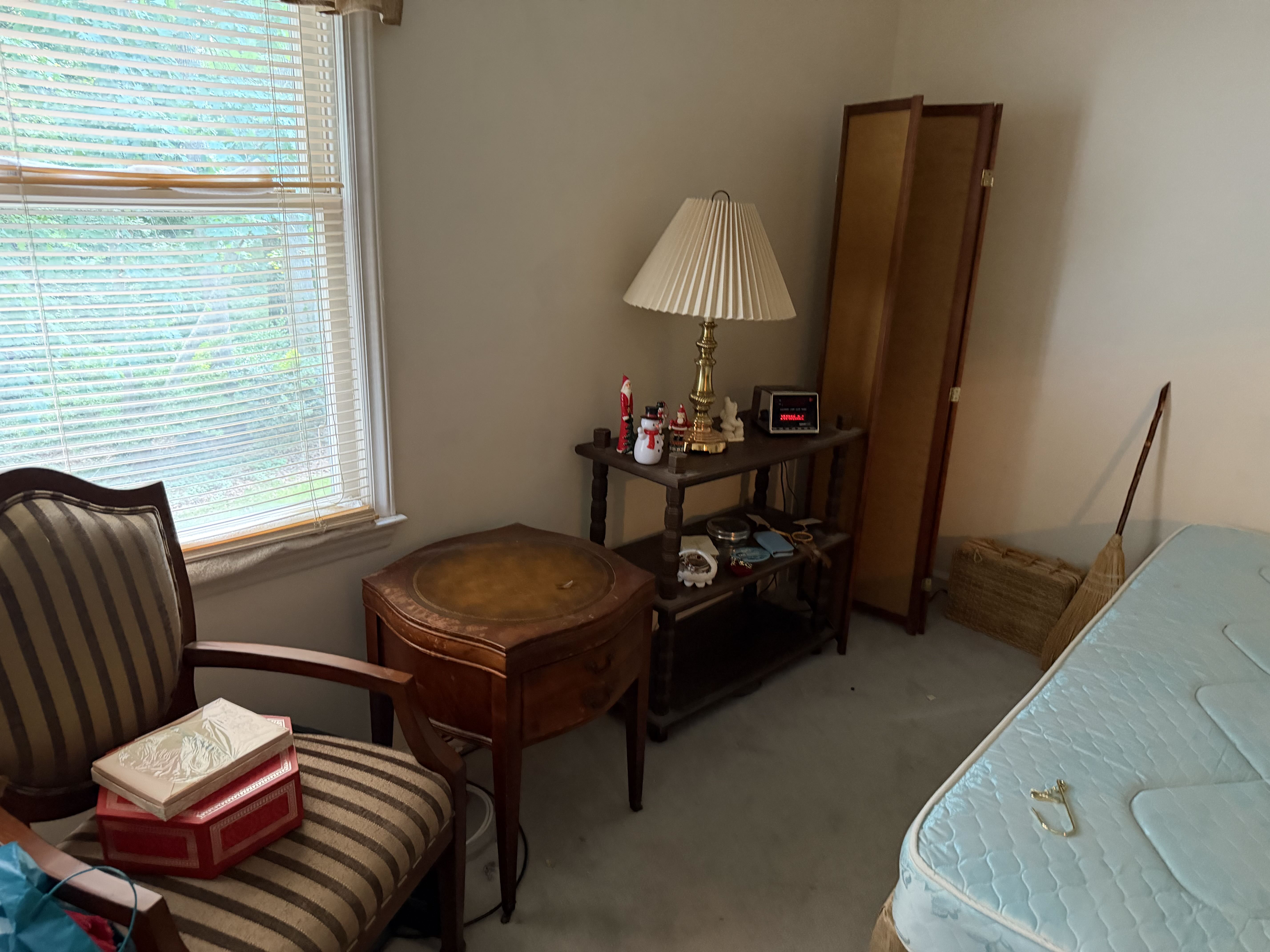 indoor Estate sale photo