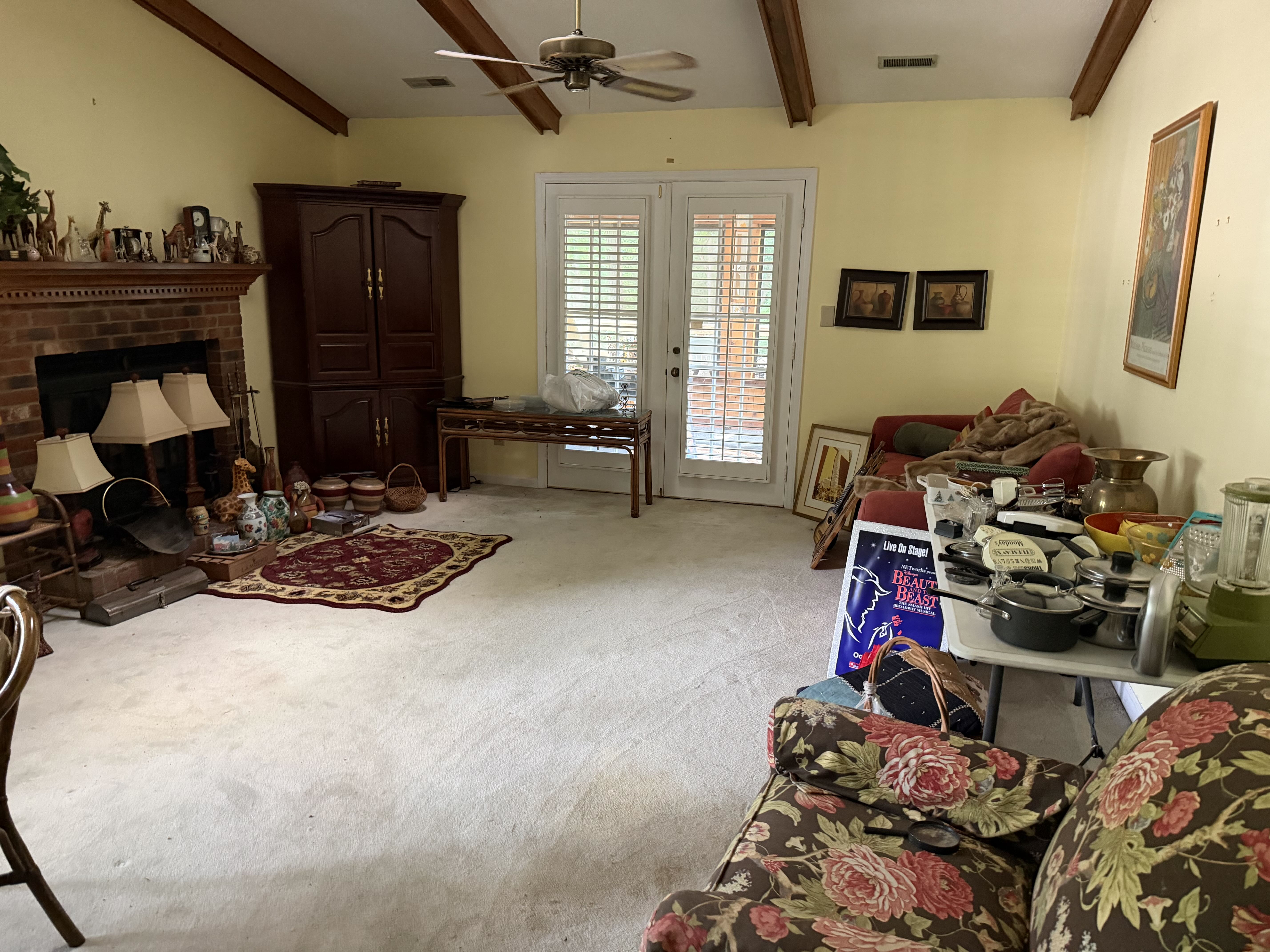 indoor Estate sale photo