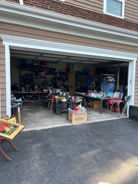 Multi-Neighborhood Garage Sale photo