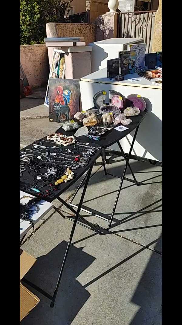 Garage sale photo