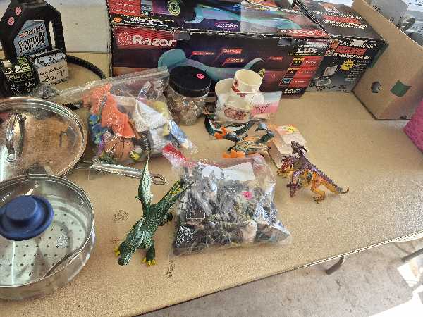 garage sale photo