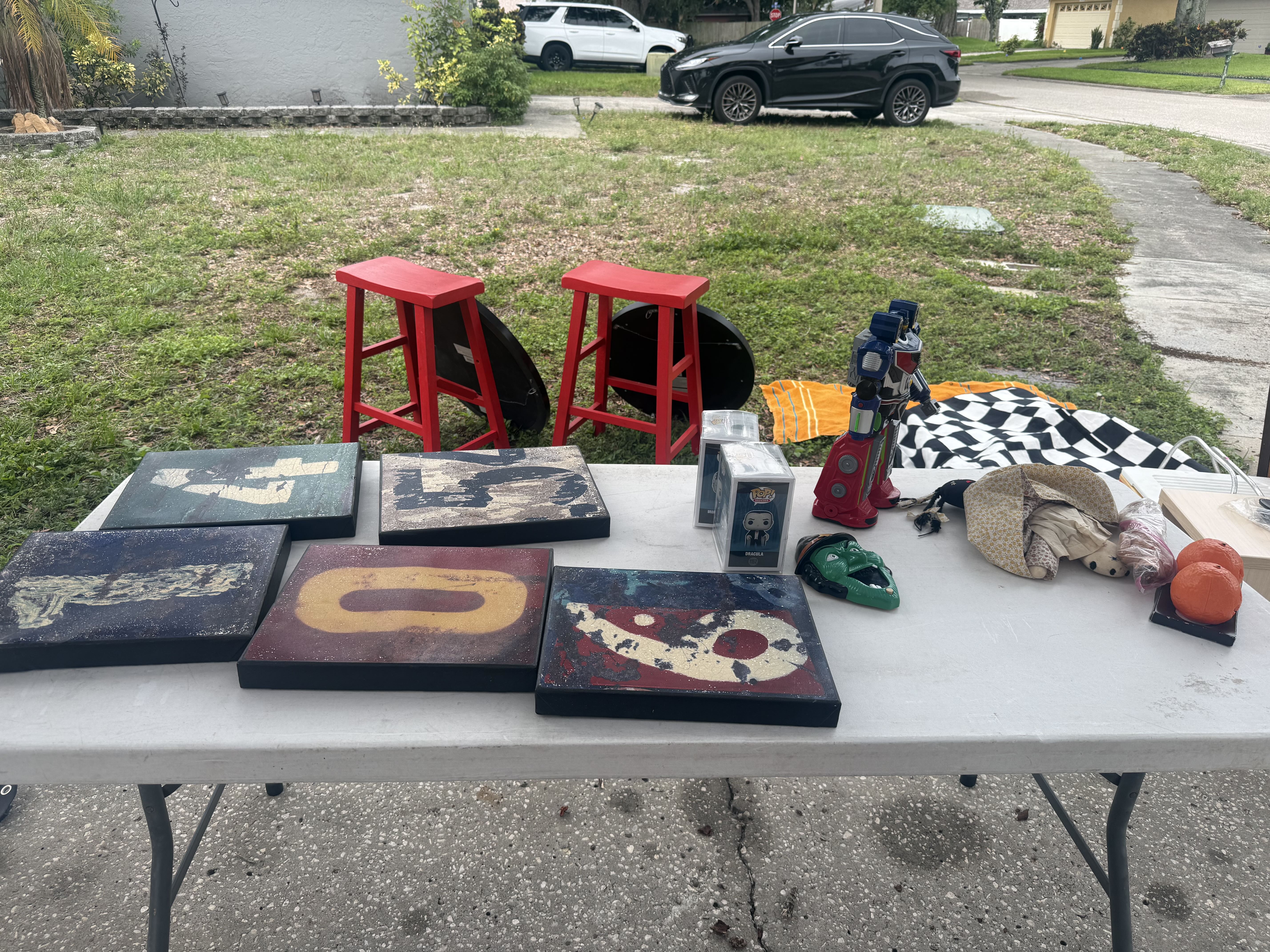 Yard Sale! 8:00-2:00